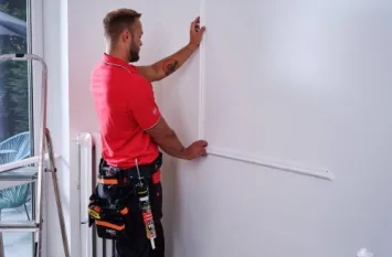 Jak mocować sztukaterie?